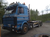 Scania 143 dragbil och trailer