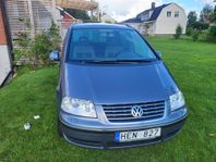 Volkswagen Sharan 1.8 T TipTronic Advantage, Base, United Eu