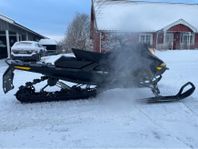 Skidoo Backcountry 850 E-Tec XRS-146 