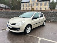 Renault Clio 5-dörrars Halvkombi 1.2  nybesiktigad 