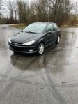 Peugeot 206 3-dörrar 1.6 ny servad ny kamrem