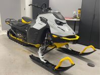 Ski-doo Summit SP 146” 850 50mil