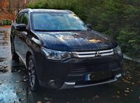 Mitsubishi Outlander 2015 150hk/fyrhjulsdrift /GPS /7sits