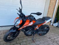 KTM 125 Duke ABS