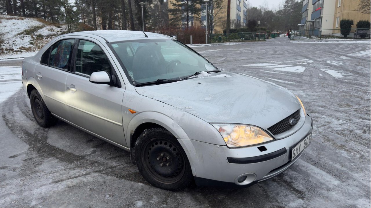 Ford Mondeo Sedan 2.0 