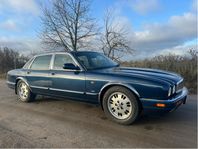 Jaguar XJ 4.0