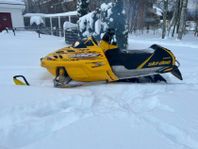 Skidoo MXZ 500 -02