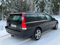 Volvo V70 2.5T AWD 