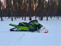 Arctic cat M8000-18