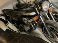 Honda CB 750 RC04