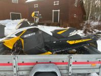 Ski-Doo MXZ XRS 800 e-tec 2011