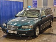 *Lågmilad* Volvo V70 2.4 Besiktigad & Skattad & Klar