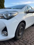 Toyota Yaris Hybrid 2017 – Perfekt för stadskörning! 