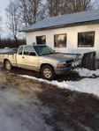 Chevrolet S-10 Extended Cab 4.3 V6 4WD Hydra-Matic