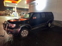 Nissan NP300 Dubbelhytt 2.5 4WD Endast 2900 mil 