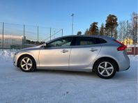 Volvo V40 D2 Momentum 