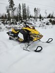 Ski-doo mxz x 600 rs