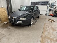 Alfa Romeo 147 1.6 . Ev byte