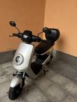 NIU M+ Lite Moped Klass II