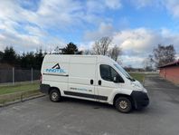 Peugeot Boxer Van 335 2.2 HDi