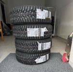 Nya däck Kumho 195/65/15