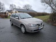 Nissan Almera 5-dörrar 1.8 Euro 4