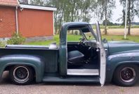 Ford F-100 