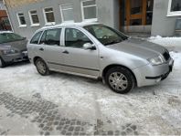 Skoda Fabia Kombi 1.4 nybes låga mil