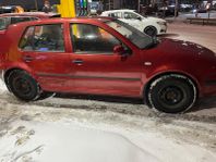 Volkswagen Golf 5-dörrar 1.6 Euro 3