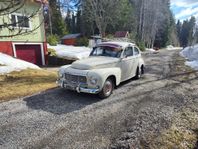 Volvo PV 544