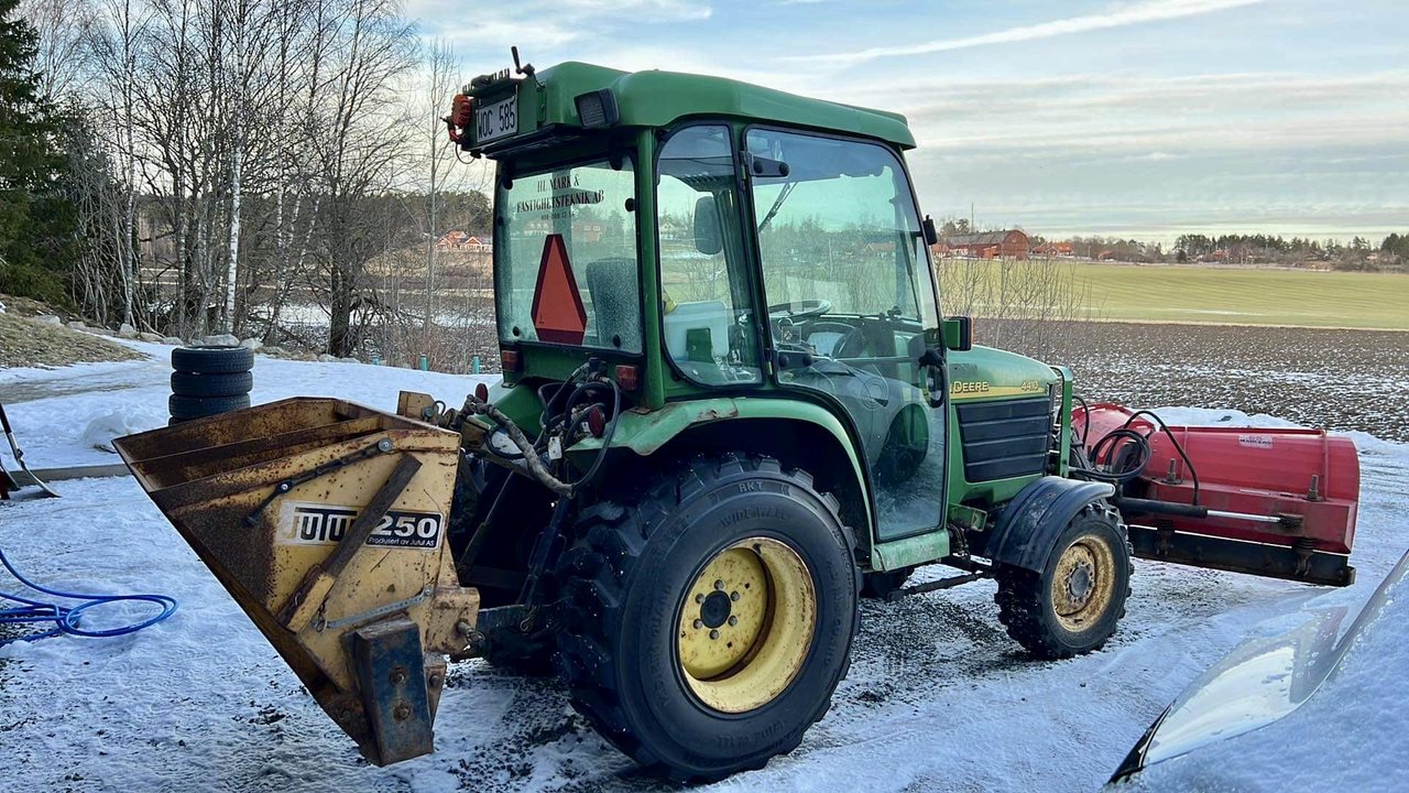 John Deere 4410 - Vikplog & S...