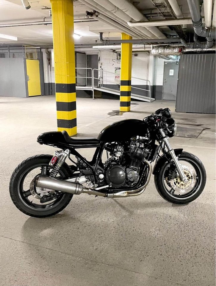 Suzuki GSX 700 Café Racer 260...