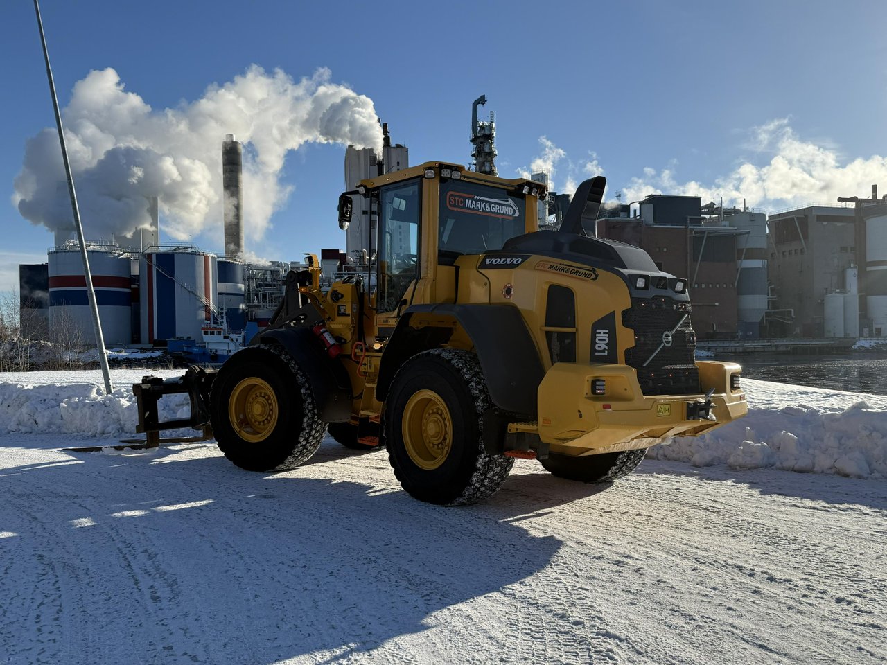 Volvo L90H Uthyres