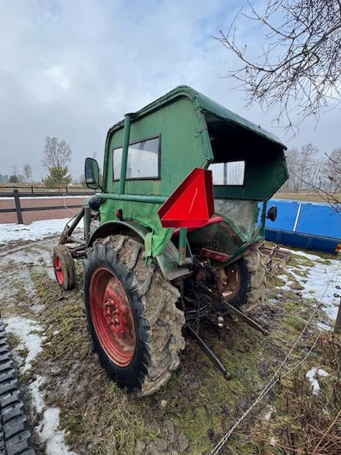 TRAKTOR VICTOR 230 Går bra!