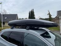 Volvo space design 520 takbox (Thule)