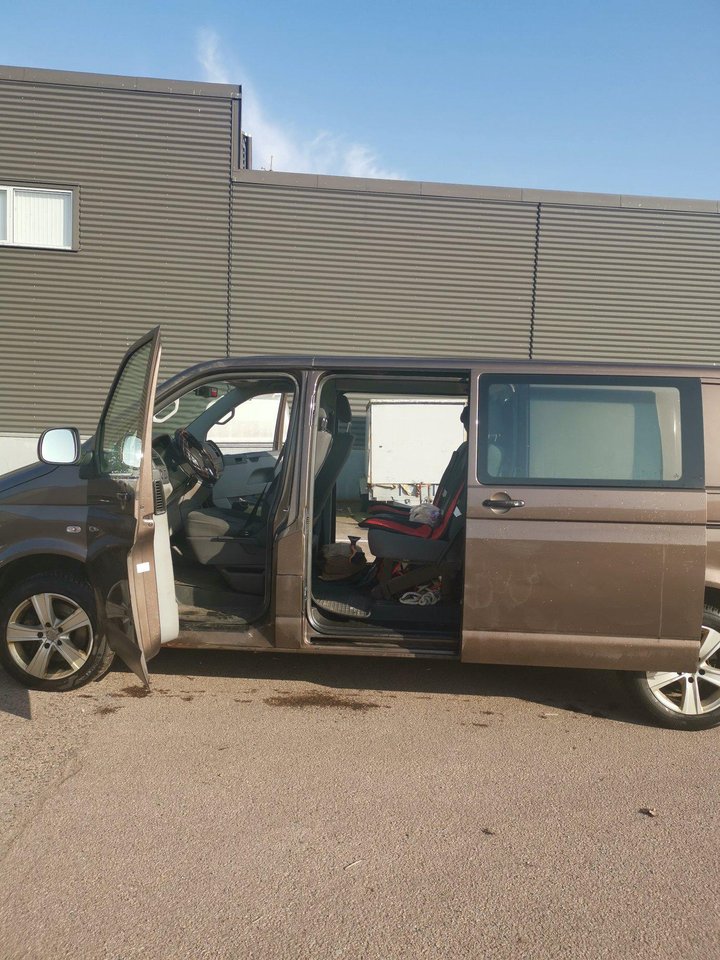 Volkswagen Transporter Kombi ...