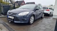 SVENSKSÅLD-FORD FOCUS-NY BES-NY KAM-NY DÄCK-NYA BROM