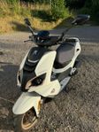 Peugeot Speedfight 4 moped