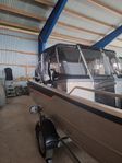 Buster M2 Q Premium Edition + Yamaha F40 FETL-D -22 