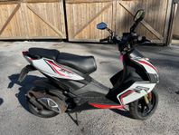 Aprilia SR50 R -2017