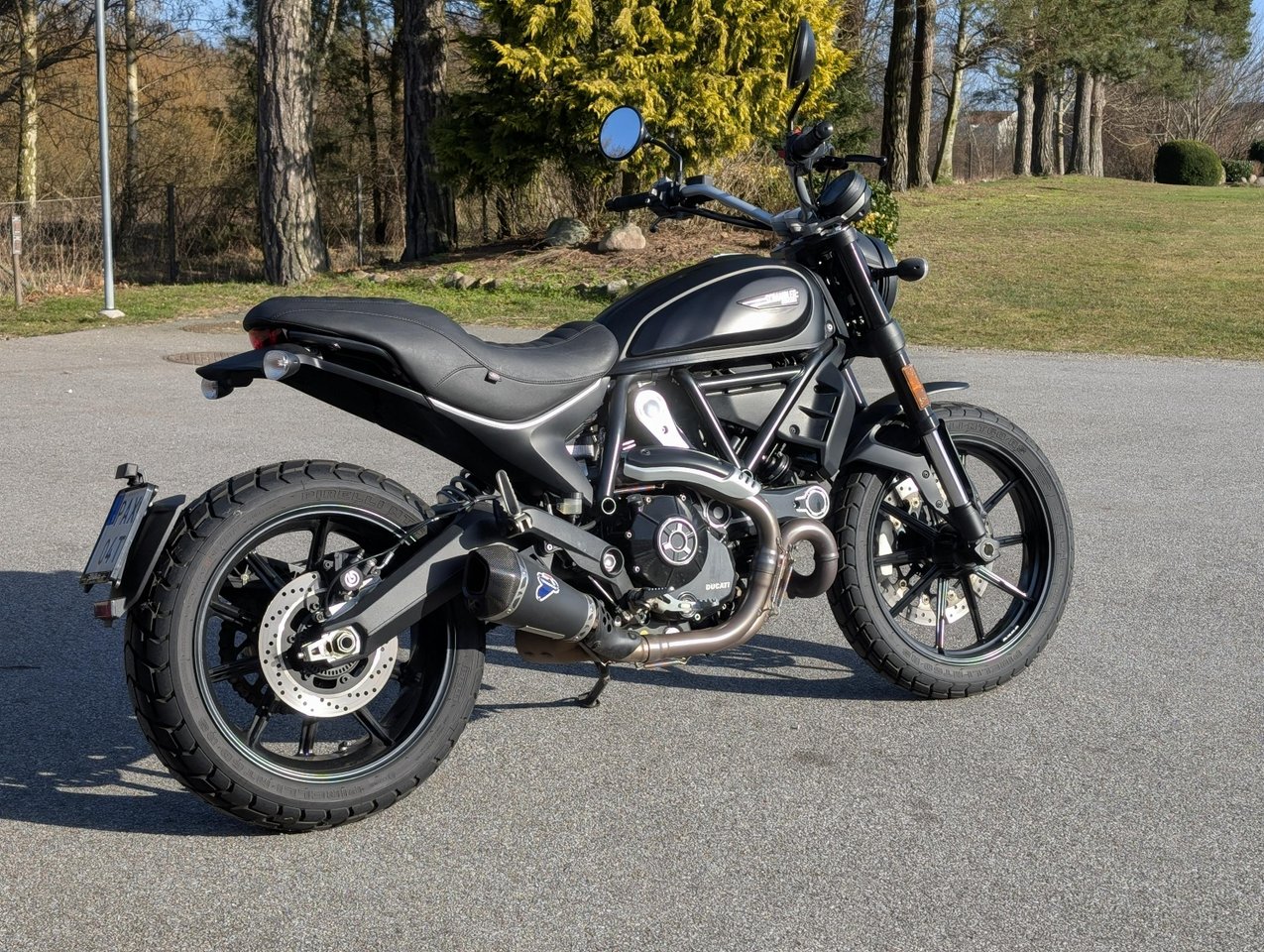 Ducati Scrambler 800 Icon Dark