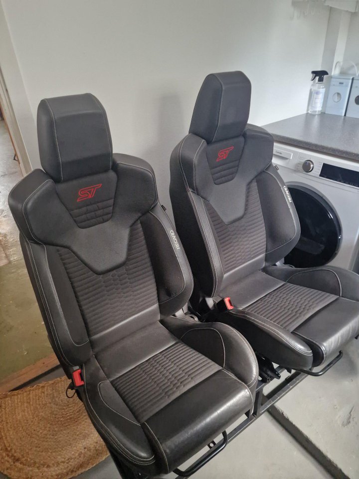 Recaro fällbara stolar 