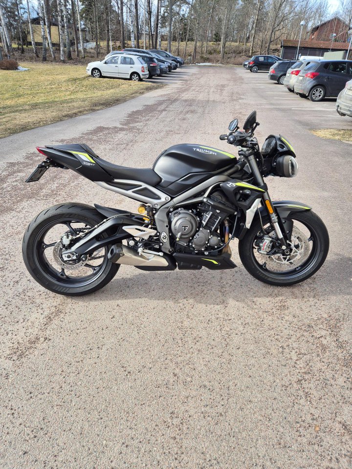 Triumph Street Triple RS 