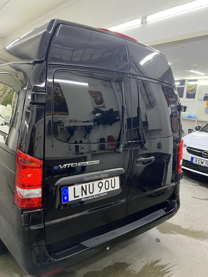 Handikapp anpassade Mercedes...