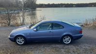Mercedes-Benz CLK-320