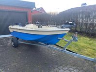 Stabil fiskebåt med 20 hk motor m.m.