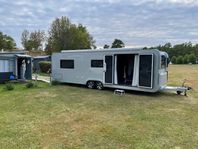 Lyxig husvagn på Bolvik åretruntcamping Värmdö