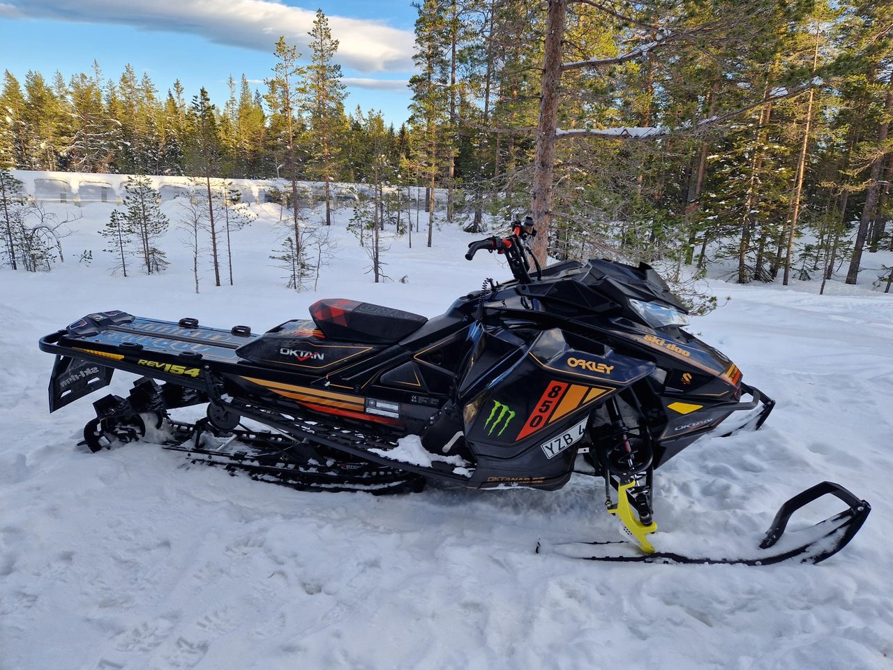 Ski-Doo Summit X 850, 154" 2...