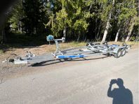 Respo 2700 lastar 2.000kg 80 trailer besiktigad 
