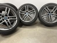 Tesla Model 3, 235/45R18 Goodyear Ultra Grip Ice 2 på fälg